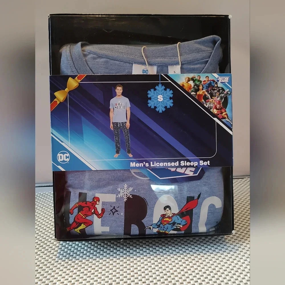 Men's Size Small Justice League Sleep Set DC Superheroes Superman Pajamas NWT